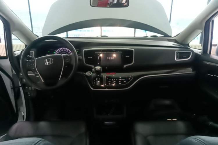 Used Honda Odyssey 2017 2.4L Smart Edition Center Console