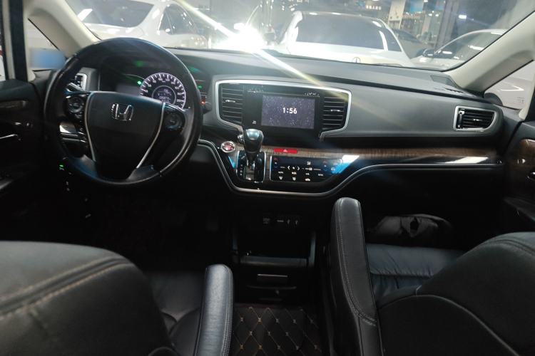 Used Honda Odyssey 2017 2.4L Smart Edition Center Console