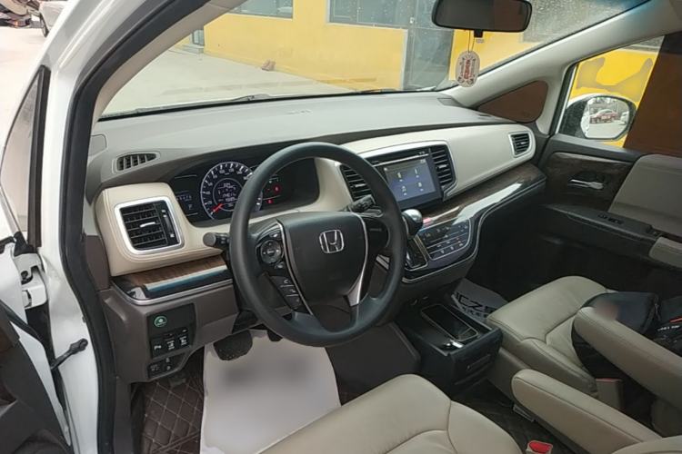 Used Honda Odyssey 2017 2.4L Luxury Edition Center Console