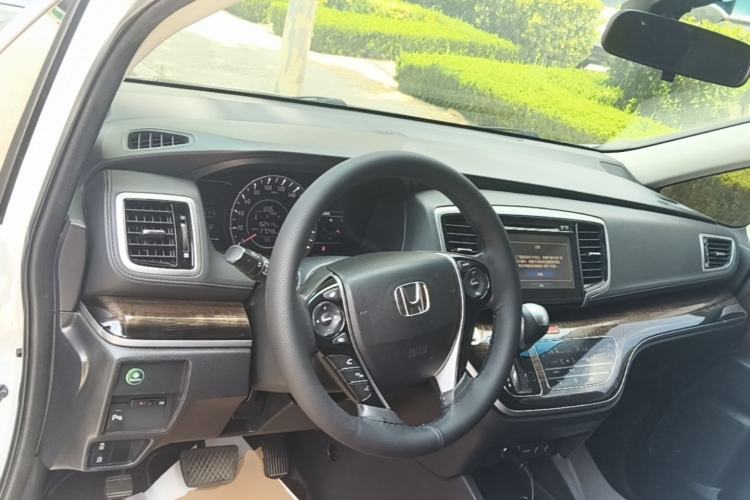 Used Honda Odyssey 2017 2.4L Smart Edition Center Console