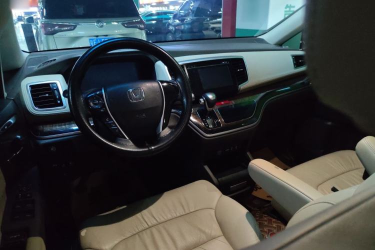 Used Honda Odyssey 2017 2.4L Luxury Edition Center Console