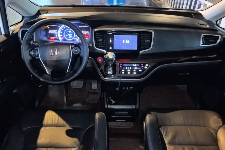 Used Honda Odyssey 2017 2.4L Smart Edition Center Console