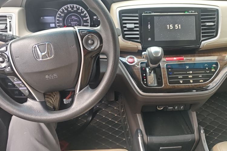 Used Honda Odyssey 2017 2.4L Luxury Edition Center Console