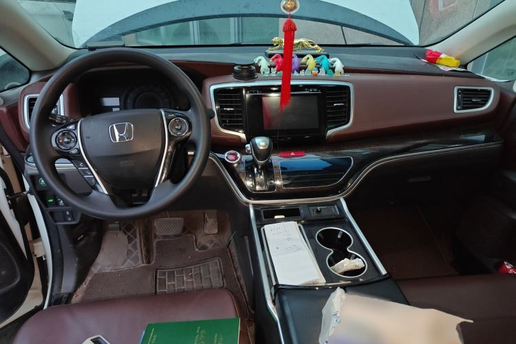 Used Honda Odyssey 2017 2.4L Luxury Edition Center Console