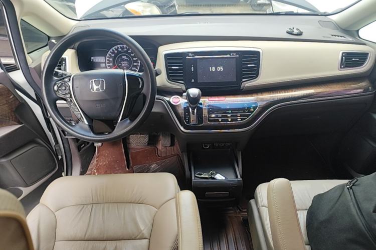 Used Honda Odyssey 2017 2.4L Luxury Edition Center Console