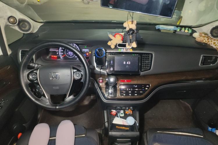Used Honda Odyssey 2017 2.4L Smart Edition Center Console