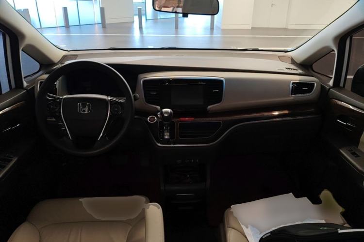 Used Honda Odyssey 2017 2.4L Luxury Edition Center Console