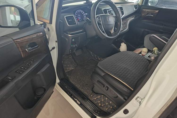 Used Honda Odyssey 2017 2.4L Smart Edition Driver Seat