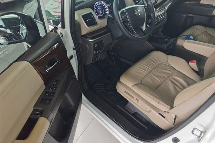Used Honda Odyssey 2017 2.4L Luxury Edition Driver Seat