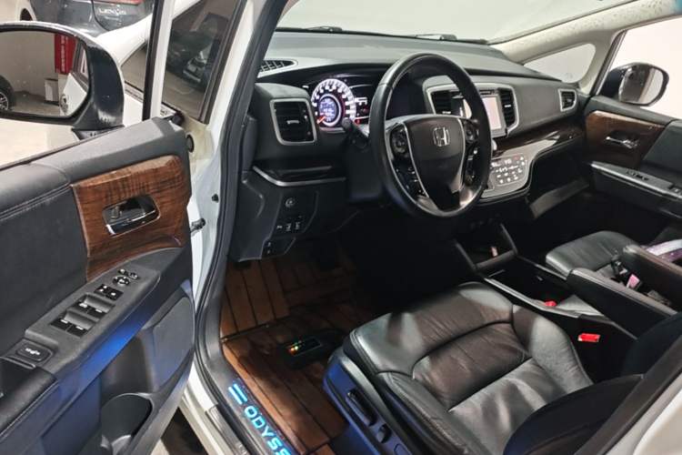 Used Honda Odyssey 2017 2.4L Smart Edition Driver Seat