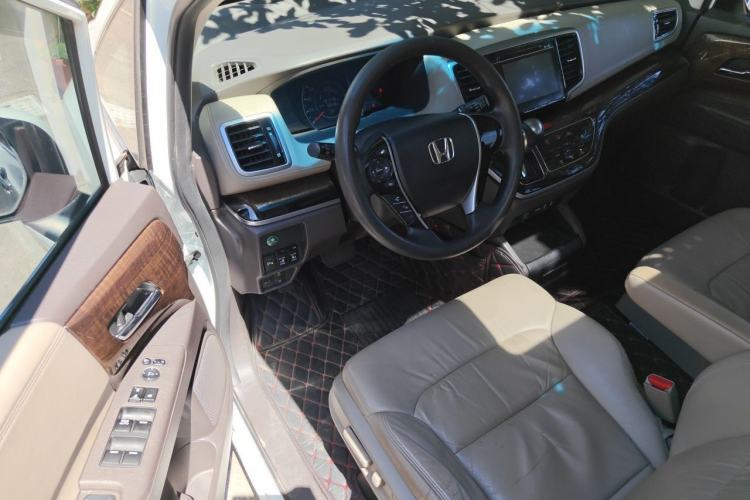 Used Honda Odyssey 2017 2.4L Luxury Edition Driver Seat