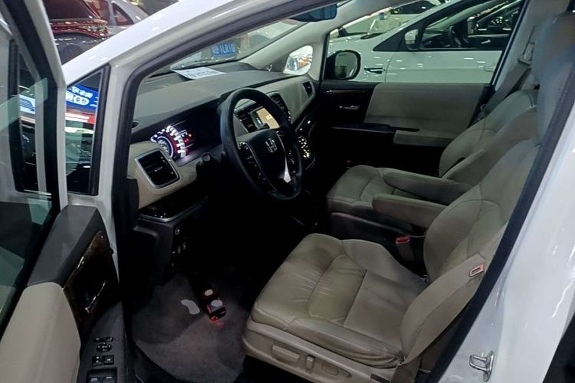 Used Honda Odyssey 2017 2.4L Luxury Edition Driver Seat