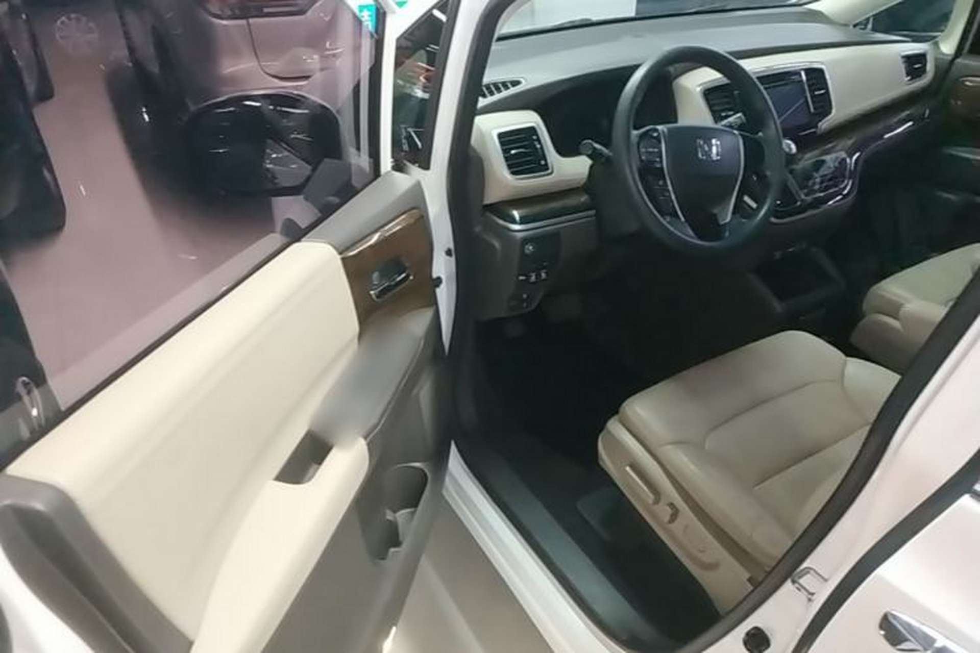 Used Honda Odyssey 2017 2.4L Luxury Edition Driver Seat