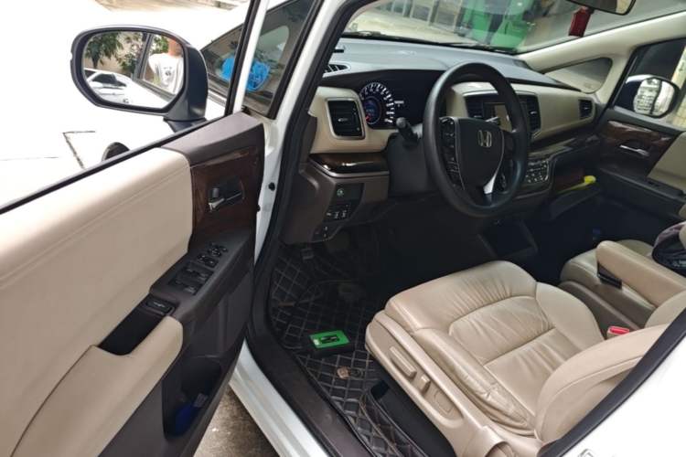 Used Honda Odyssey 2017 2.4L Luxury Edition Driver Seat