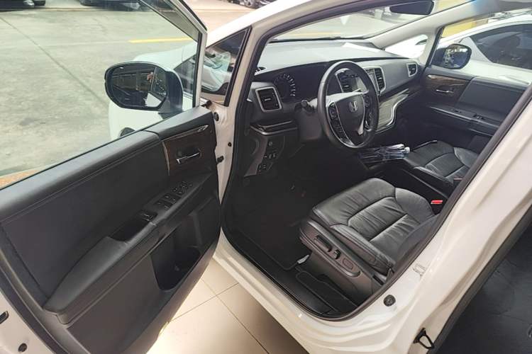 Used Honda Odyssey 2017 2.4L Smart Edition Driver Seat