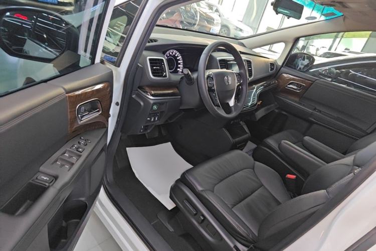 Used Honda Odyssey 2017 2.4L Smart Edition Driver Seat