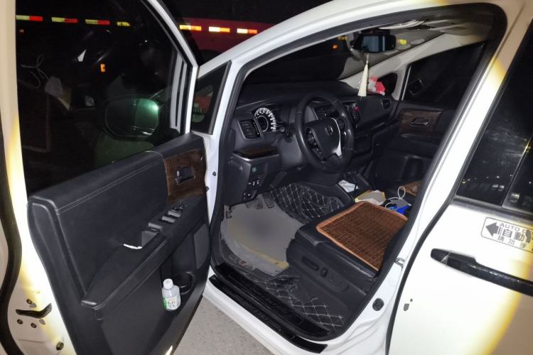 Used Honda Odyssey 2017 2.4L Smart Edition Driver Seat