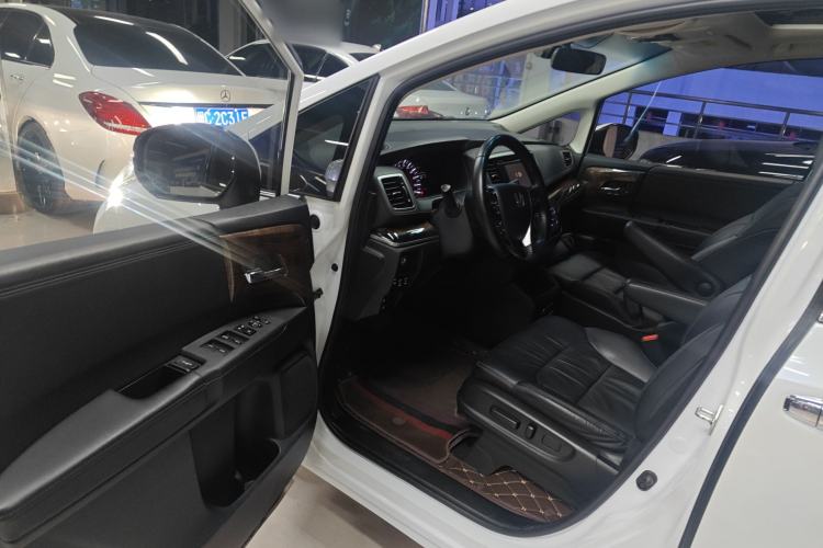 Used Honda Odyssey 2017 2.4L Smart Edition Driver Seat