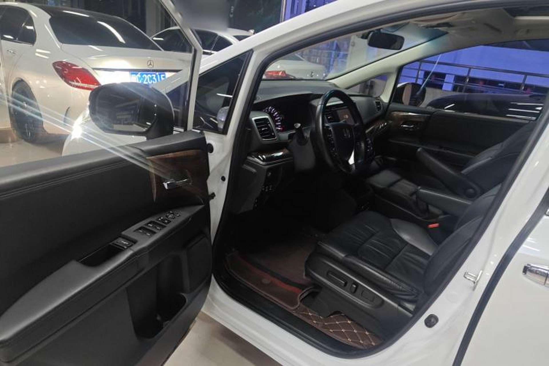 Used Honda Odyssey 2017 2.4L Smart Edition Driver Seat