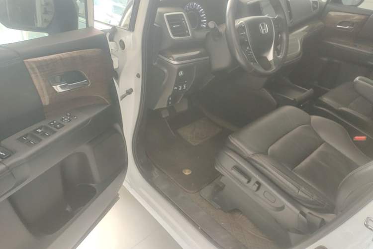 Used Honda Odyssey 2017 2.4L Smart Edition Driver Seat