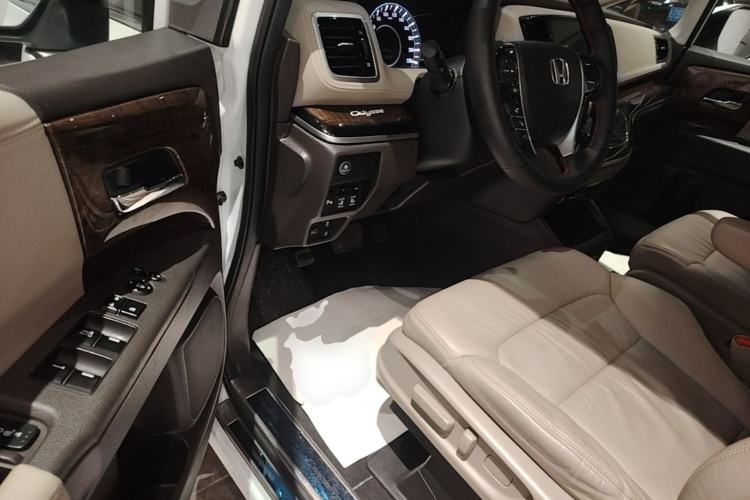 Used Honda Odyssey 2017 2.4L Luxury Edition Driver Seat