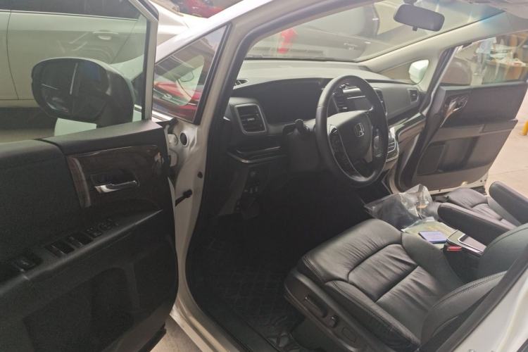 Used Honda Odyssey 2017 2.4L Smart Edition Driver Seat