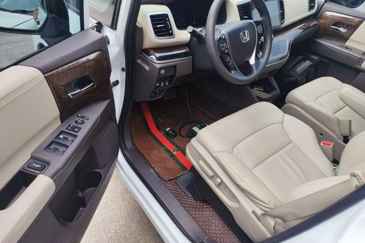 Used Honda Odyssey 2017 2.4L Luxury Edition Driver Seat