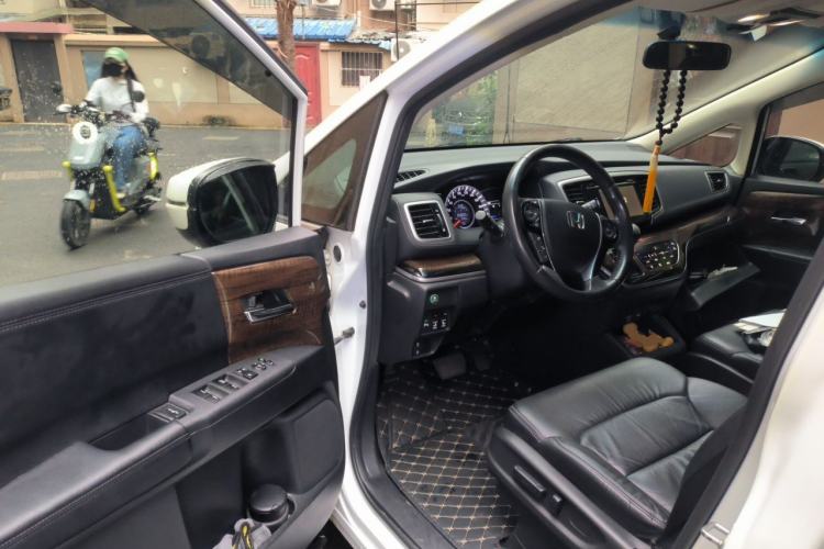 Used Honda Odyssey 2017 2.4L Smart Edition Driver Seat