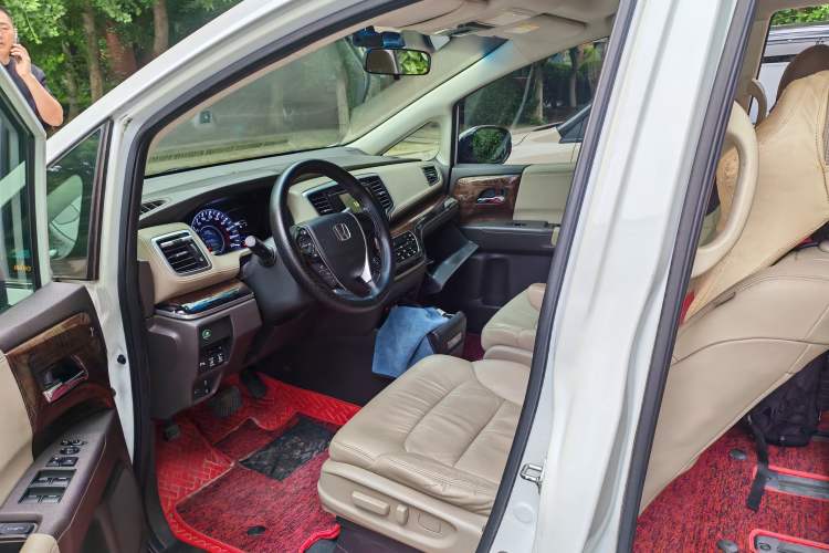 Used Honda Odyssey 2017 2.4L Luxury Edition Driver Seat