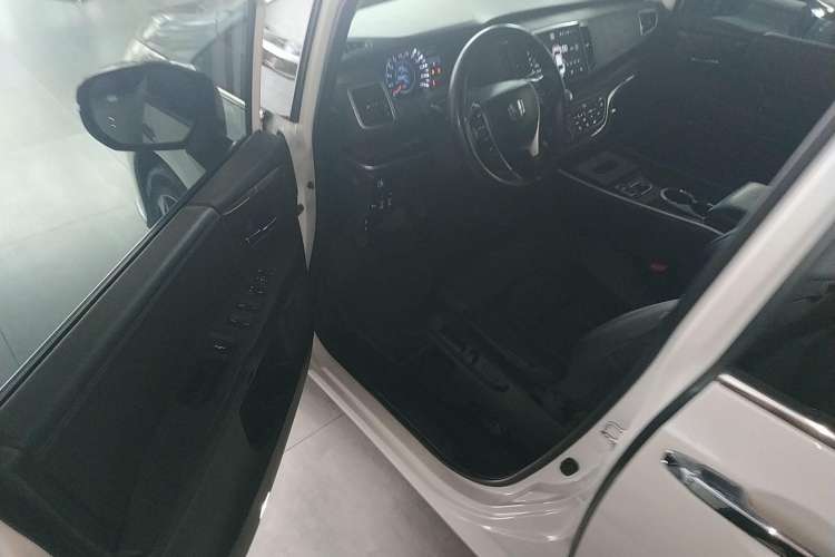 Used Honda Odyssey 2017 2.4L Smart Edition Driver Seat