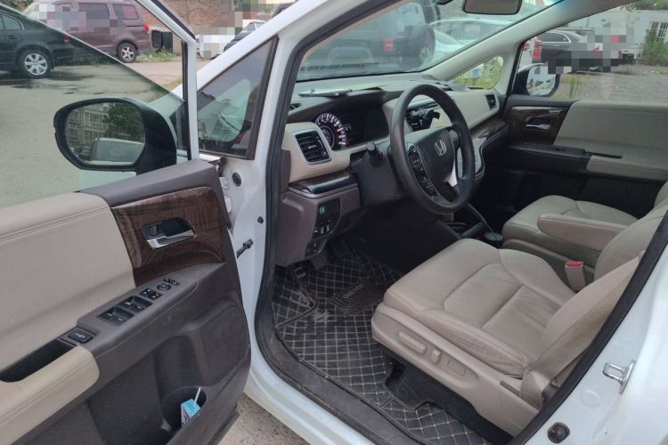 Used Honda Odyssey 2017 2.4L Luxury Edition Driver Seat