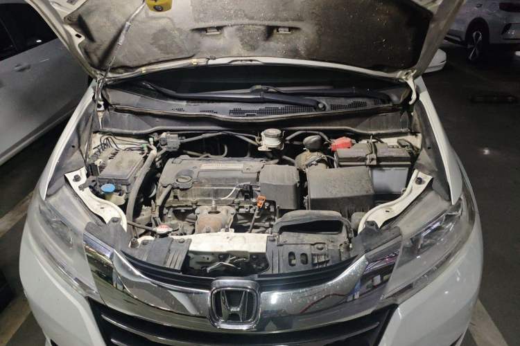 Used Honda Odyssey 2017 2.4L Smart Edition Engine Bay