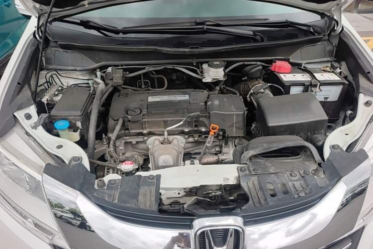 Used Honda Odyssey 2017 2.4L Supreme Edition Engine Bay