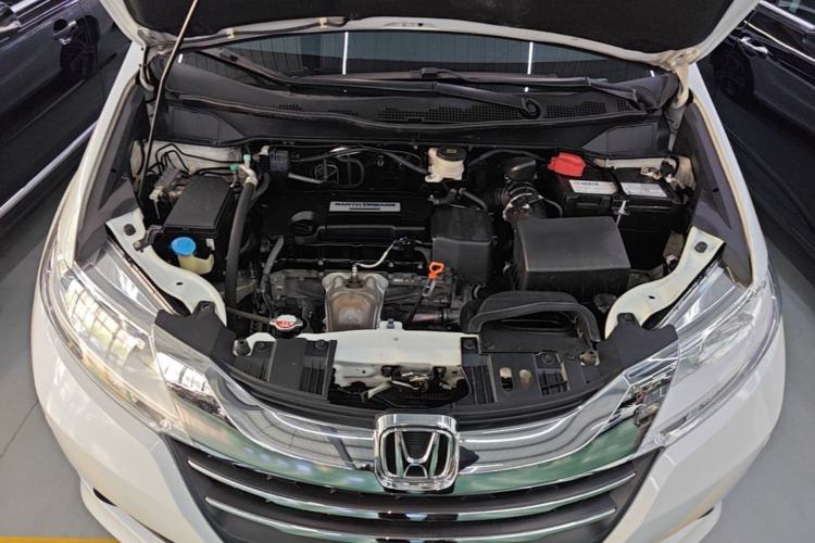 Used Honda Odyssey 2017 2.4L Smart Edition Engine Bay