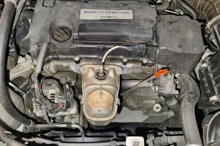 Used Honda Odyssey 2017 2.4L Smart Edition Engine Bay