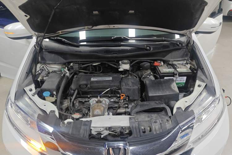 Used Honda Odyssey 2017 2.4L Smart Edition Engine Bay