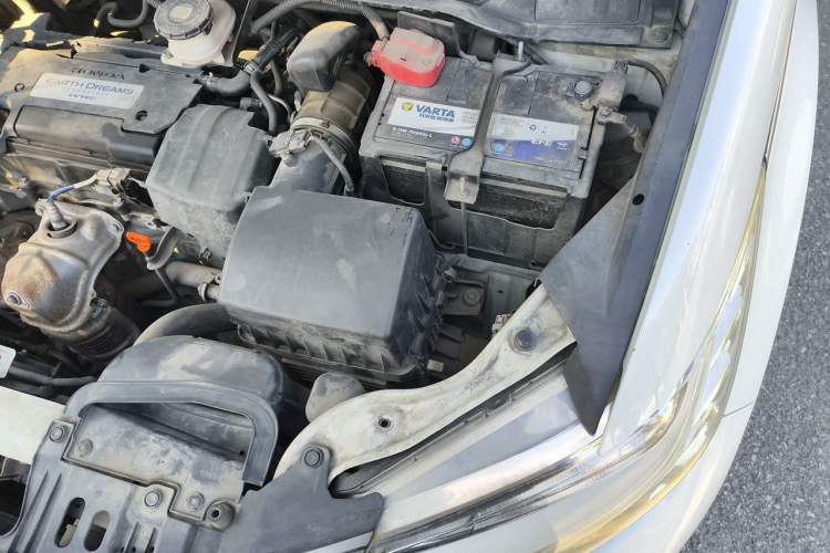 Used Honda Odyssey 2017 2.4L Smart Edition Engine Bay Left