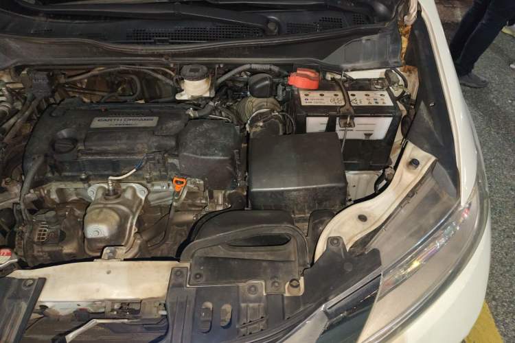 Used Honda Odyssey 2017 2.4L Smart Edition Engine Bay Left
