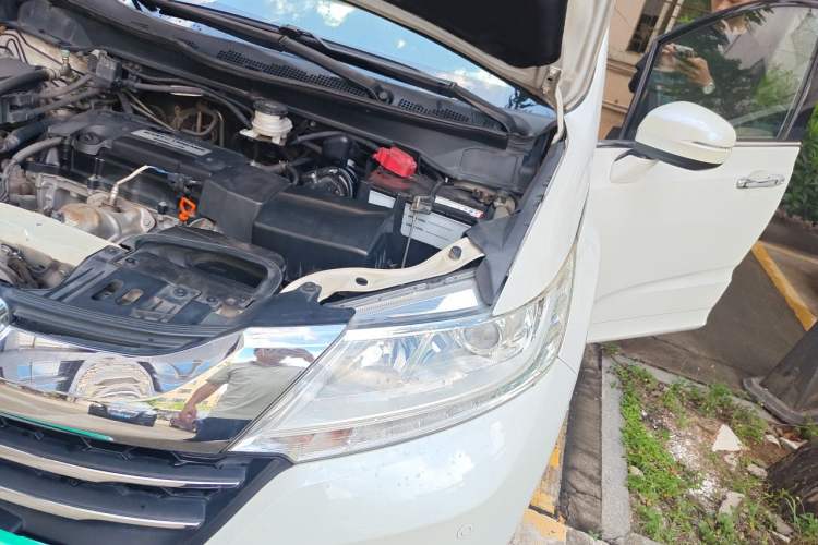 Used Honda Odyssey 2017 2.4L Luxury Edition Engine Bay Left