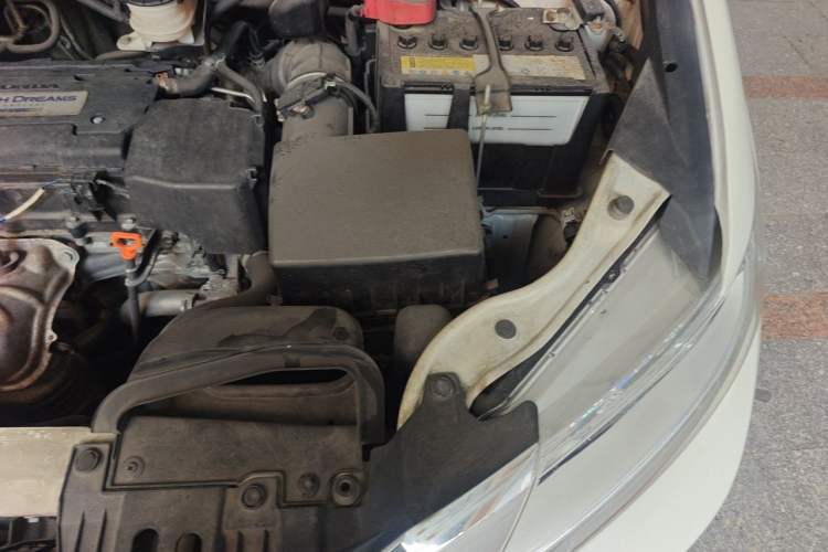 Used Honda Odyssey 2017 2.4L Smart Edition Engine Bay Left