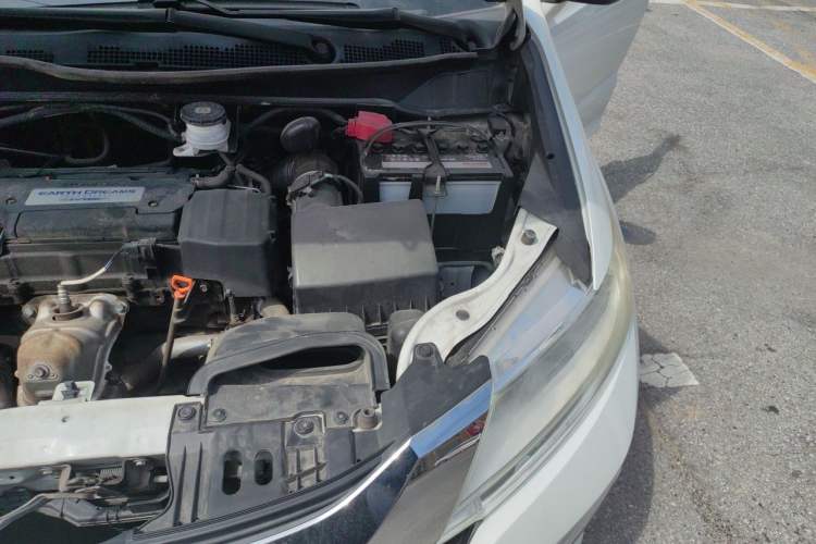 Used Honda Odyssey 2017 2.4L Smart Edition Engine Bay Left