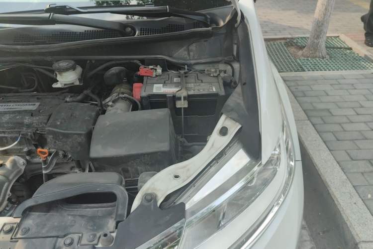 Used Honda Odyssey 2017 2.4L Smart Edition Engine Bay Left