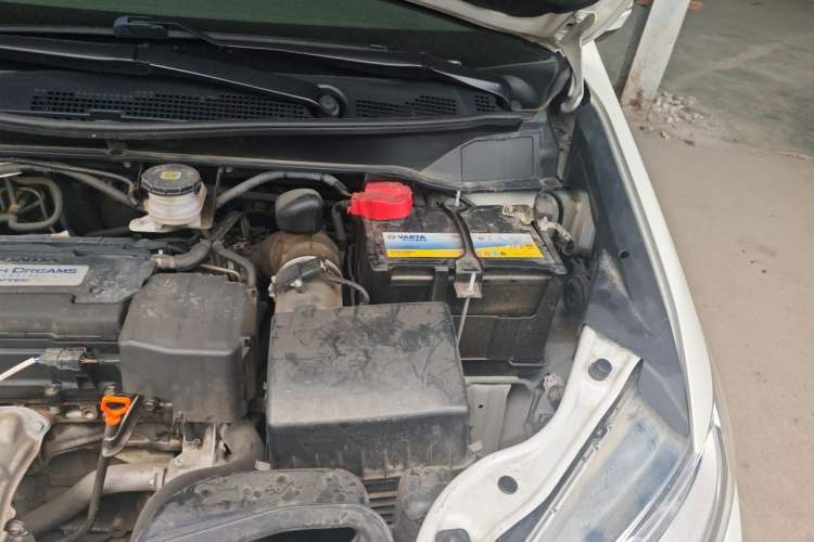 Used Honda Odyssey 2017 2.4L Smart Edition Engine Bay Left