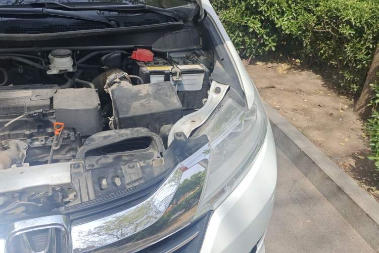 Used Honda Odyssey 2017 2.4L Smart Edition Engine Bay Left