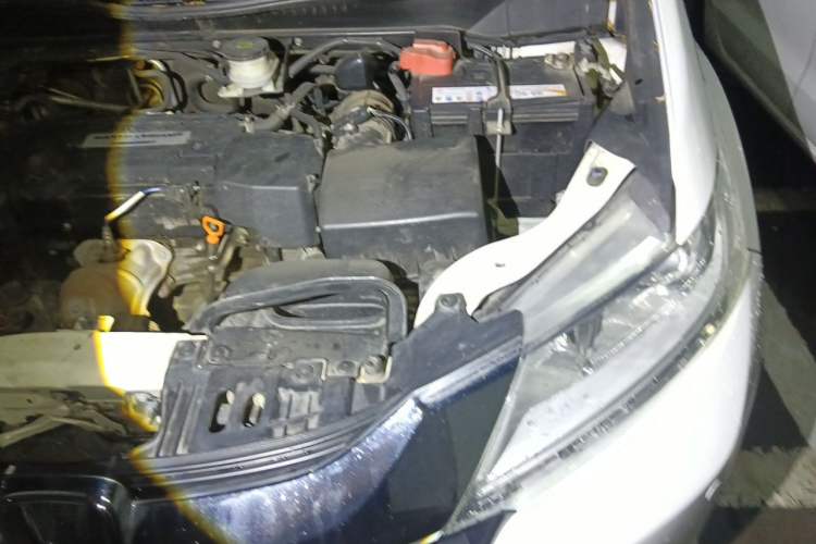 Used Honda Odyssey 2017 2.4L Luxury Edition Engine Bay Left