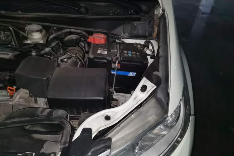 Used Honda Odyssey 2017 2.4L Luxury Edition Engine Bay Left