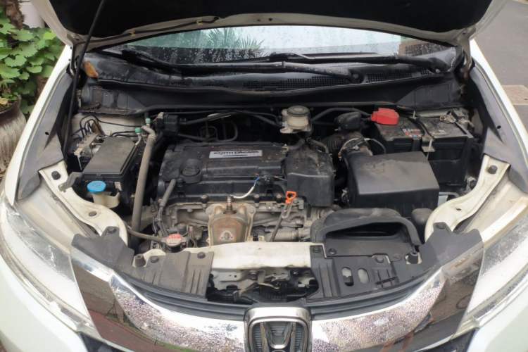 Used Honda Odyssey 2017 2.4L Smart Edition Engine Bay