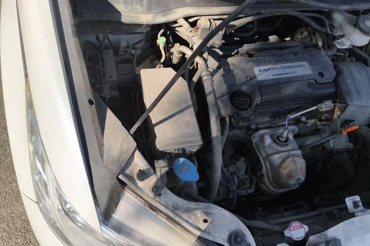 Used Honda Odyssey 2017 2.4L Smart Edition Engine Bay Right