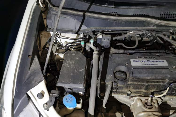 Used Honda Odyssey 2017 2.4L Supreme Edition Engine Bay Right