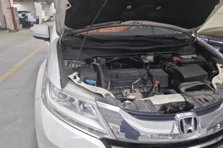 Used Honda Odyssey 2017 2.4L Comfort Edition Engine Bay Right